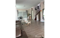 Khrua Saep Isan, P.K. Apartment 1 Adun Tham Praphat Rd., Pak Nam, Mueang Rayong, Rayong 21000, THA, Pak Nam, Rayong