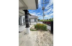 Mew Valenwhite, Cha Am, Cha-Am, Phetchaburi, 76120 Thailand, Cha-Am, 