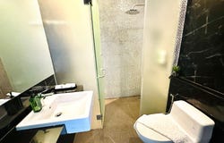 View Cafe Phuket, เจ้าฟ้า 73, Chalong, Phuket, 83130 Thailand, Phuket, 