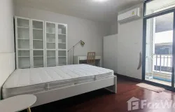 Siboonrung, Soi Phi Phat, Si Lom, Bang Rak, Bangkok, 10500 Thailand, Bang Rak, 