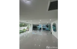 321/5 Soi Li La Nut, Khlong Tan Nuea, Vadhana, Bangkok, 10110 Thailand, Vadhana, 