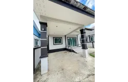 Mew Valenwhite, Cha Am, Cha-Am, Phetchaburi, 76120 Thailand, Cha-Am, 
