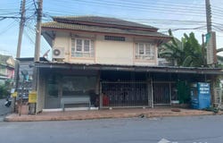 Khlong Luang Road, Khlong Sam, Khlong Luang, Pathum Thani, 12120 Thailand, Khlong Luang, 