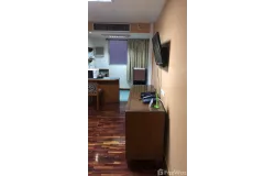 The Reserve Sathorn, Soi Phra Phinit, Thung Maha Mek, Sathon, Bangkok, 10120 Thailand, Sathon, 