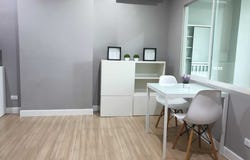 แฮร์คัทโฮลิวูด, สีลม, บางรัก, กรุงเทพมหานคร, 10500 ประเทศไทย, บางรัก, 