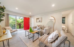90 Blue Mountains Road, Pinehaven, Upper Hutt City
