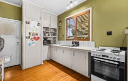 114 Mayfair Avenue, Mayfair, Hastings