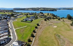 Gulf Harbour, Rodney