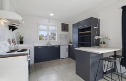1024 Beatty Street, Mayfair, Hastings
