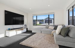 19 Lloyd Crescent, Pukehangi, Rotorua