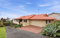 Brown Street, Manly, Rodney