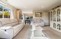 Orewa, Rodney