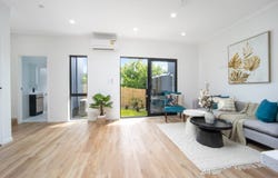 New Lynn, Waitakere City