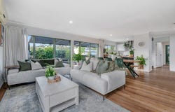 2/1 Langton Road, Stanmore Bay, Rodney