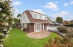 Botany Road, Botany Downs, Manukau City