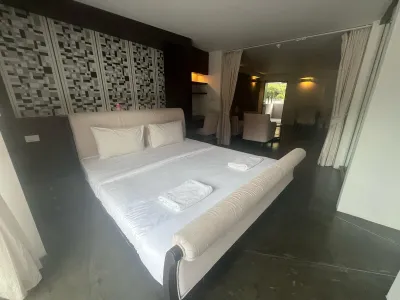 /international/th/fa-thale-co-ltd-replay-pool-villa-199-highway-4171-bo-phut-ko-samui-surat-thani-84320-tha-bo-phut-surat-thani-340000145232/