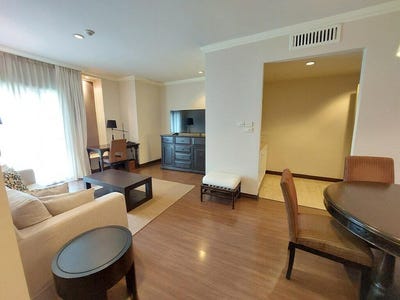 /international/th/sala-daeng-road-si-lom-bang-rak-bangkok-10500-thailand-bang-rak-bangkok-340000230117/