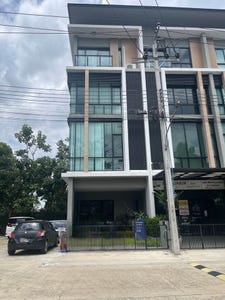 /international/th/highway-motor-car-ถนนโพธิ์แก้ว-nawamin-bueng-kum-bangkok-10240-tha-nawamin-bangkok-340000089547/