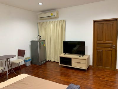 /international/th/67-1-soi-chongrak-norasi-si-lom-bang-rak-bangkok-10500-thailand-bang-rak-bangkok-340066022262/