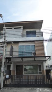 /international/th/pho-kaeo-rd-nawamin-bueng-kum-bangkok-10230-tha-nawamin-bangkok-340000110862/