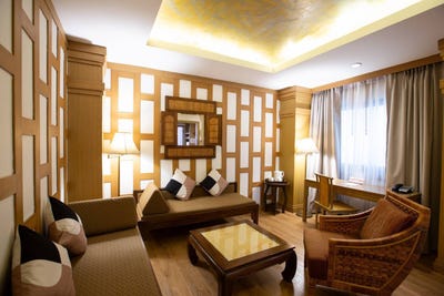 /international/th/129-soi-than-tawan-suriyawong-bang-rak-bangkok-10500-thailand-bang-rak-bangkok-340000090394/