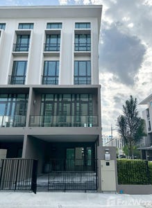 /international/th/590-sena-nikhom-1-soi-12-road-chankasem-chatuchak-bangkok-10900-thailand-chatuchak-bangkok-340065997707/