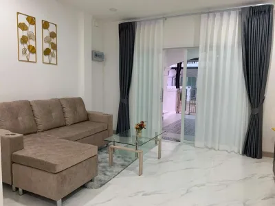 /international/th/soi-kraisat-ratsada-phuket-83000-thailand-phuket-phuket-340066073672/