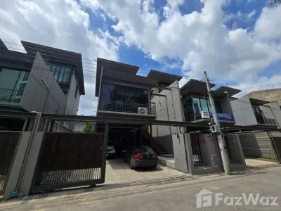 /international/th/564-4-ซอย-อามินเซ็น-วังทองหลาง-กรุงเทพมหานคร-10310-ประเทศไทย-วังทองหลาง-340000114457/