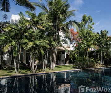 /international/th/phetkasem-cha-am-cha-am-phetchaburi-76120-thailand-cha-am-phetchaburi-340066004881/