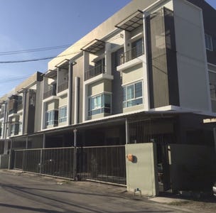 /international/th/ramkhamhang-144-rat-phatthana-saphan-sung-bangkok-10240-thailand-saphan-sung-bangkok-340000090034/