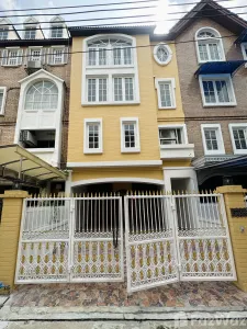 /international/th/149-soi-muban-the-tree-chong-nonsi-yan-nawa-bangkok-10120-tha-chong-nonsi-bangkok-340000141635/