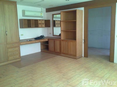 /international/th/158-1-soi-sukhumvit-1-1-khlong-toei-nuea-vadhana-bangkok-10110-thailand-vadhana-bangkok-340000124910/