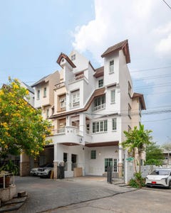 /international/th/busarakum-place-soi-vibhavadi-rangsit-20-yaek-18-chom-phon-chatuchak-bangkok-10900-thailand-chatuchak-bangkok-340000241325/