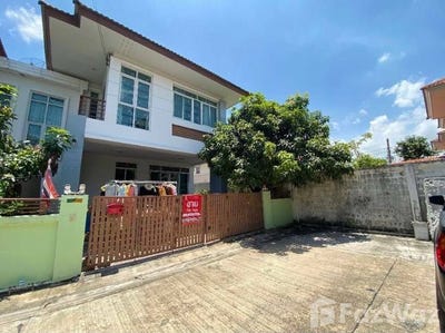 /international/th/soi-muban-kitti-nakhon-green-ville-bang-pla-bang-phli-samut-prakan-10540-tha-bang-pla-samut-prakan-340065987481/