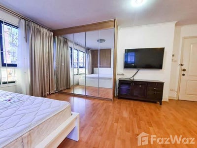 /international/th/spa-peggys-lumpini-place-narathiwat-24-soi-sathu-pradit-19-chong-nonsi-yan-nawa-bangkok-10120-tha-chong-nonsi-bangkok-340000157298/