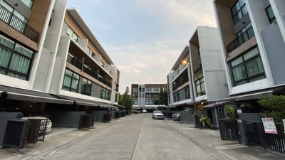 /international/th/satriwitthaya-2-rd-lat-phrao-bangkok-10230-tha-lat-phrao-bangkok-340000058278/