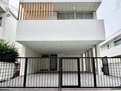 /international/th/courtyard-villa-thap-chang-saphan-sung-bangkok-10240-thailand-saphan-sung-bangkok-340000079146/