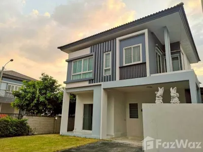/international/th/44-phraya-suren-road-min-buri-bangkok-10510-thailand-min-buri-bangkok-340000101883/