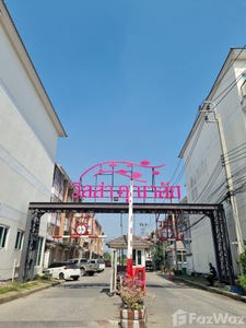 /international/th/220-10-moo-3-soi-muban-villa-khunalai-bang-phai-nong-phrao-ngai-rd-bang-rak-phatthana-bang-bua-thong-nonthaburi-11110-tha-bang-rak-phatthana-nonthaburi-340000129407/