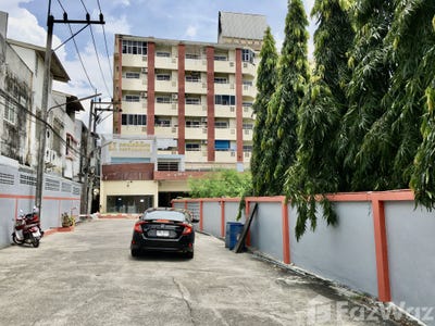 /international/th/studio-news-soi-rattanachai-kho-hong-hat-yai-songkhla-90110-thailand-hat-yai-chon-buri-340000121924/