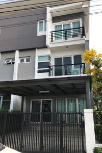 /international/th/b-1-building-park-view-vibhavadi-4-kamphaeng-phet-6-rd-don-mueang-bangkok-10210-tha-don-mueang-bangkok-340000221204/