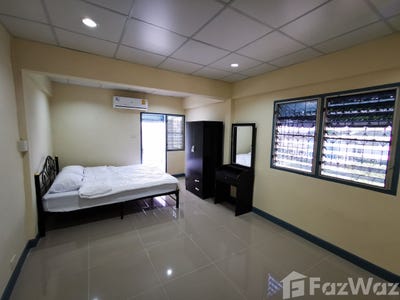 /international/th/soi-ramkhamhaeng-2-soi-23-dokmai-prawet-bangkok-10250-tha-dokmai-bangkok-340065989638/