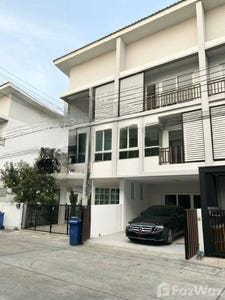 /international/th/7-28-thoet-rachan-13-sikan-don-mueang-bangkok-10210-thailand-don-mueang-bangkok-340065908280/