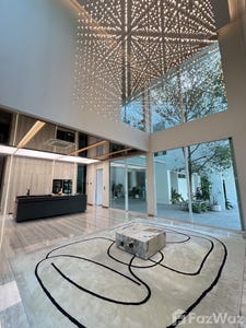 /international/th/sena-niwet-soi-115-nawamin-bueng-kum-bangkok-10230-thailand-bueng-kum-bangkok-340065997290/