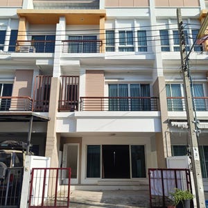 /international/th/69-โชคชัย-4-ซอย-75-ลาดพร้าว-กรุงเทพมหานคร-10230-ประเทศไทย-ลาดพร้าว-340000060630/