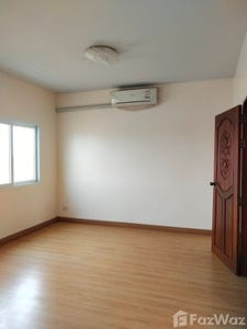/international/th/soi-1-sam-phrao-udon-thani-41000-thailand-udon-thani-udon-thani-340000127823/