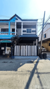 /international/th/soi-muban-air-villa-2-khu-khot-lam-luk-ka-pathum-thani-12130-tha-khu-khot-pathum-thani-340000122106/