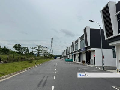 /international/my/taman-desa-cemerlang-ulu-tiram-johor-370066176849/