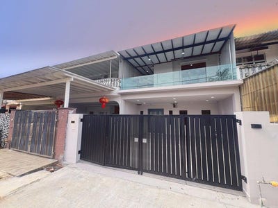 /international/my/ulu-tiram-johor-370066176865/