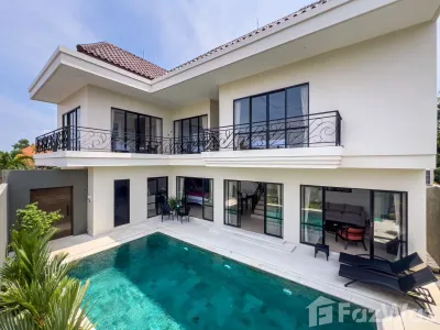 /international/id/seminyak-kuta-badung-bali-nusa-tenggara-80361-indonesia-badung-bali-340066172141/